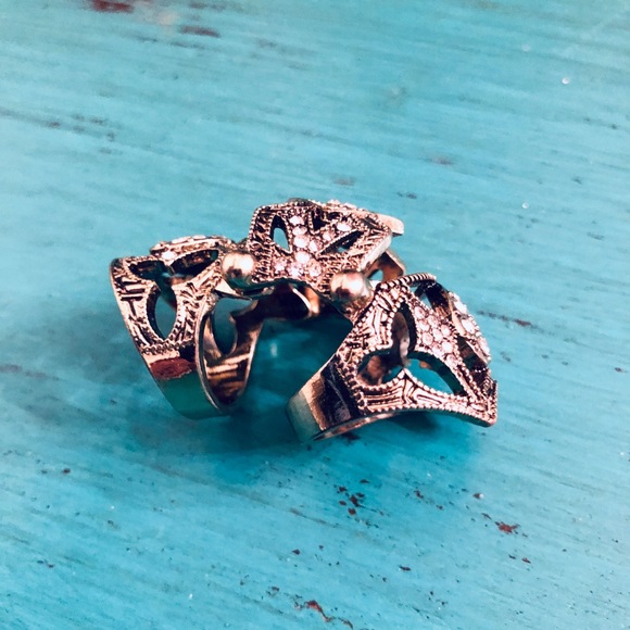 KNUCKLE RING RHINESTONES JOINTED BENDS GOLD TONE - Picture 2 of 8